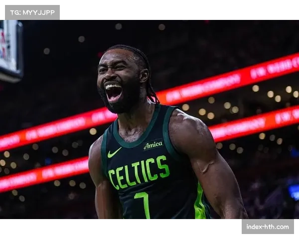 凯尔特人错位防守体系遭遇尼克斯冲击，布朗缺阵暴露防守韧性下滑